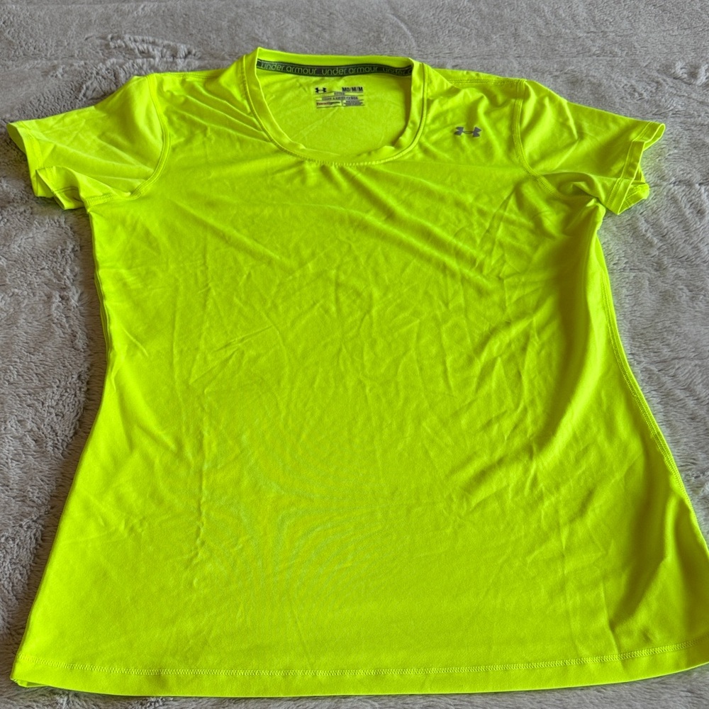 Under Armour Women's Bright Yellow Running Short Sleeve Tee Size Medium